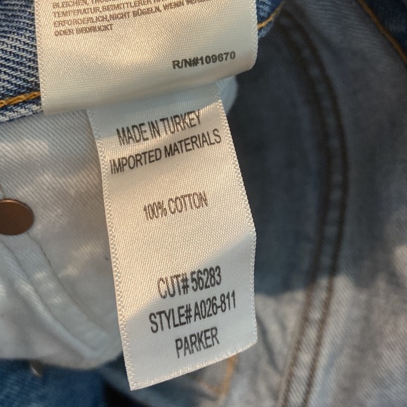 AGOLDE Parker Destroyed Denim Shorts 28 - Picture 9 of 11